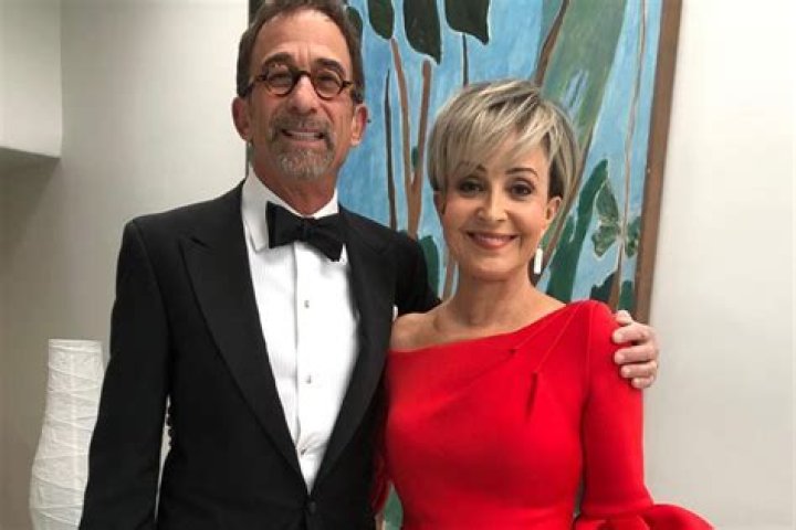 Annie Potts' Husband: Who's The Special Man In Her Life?