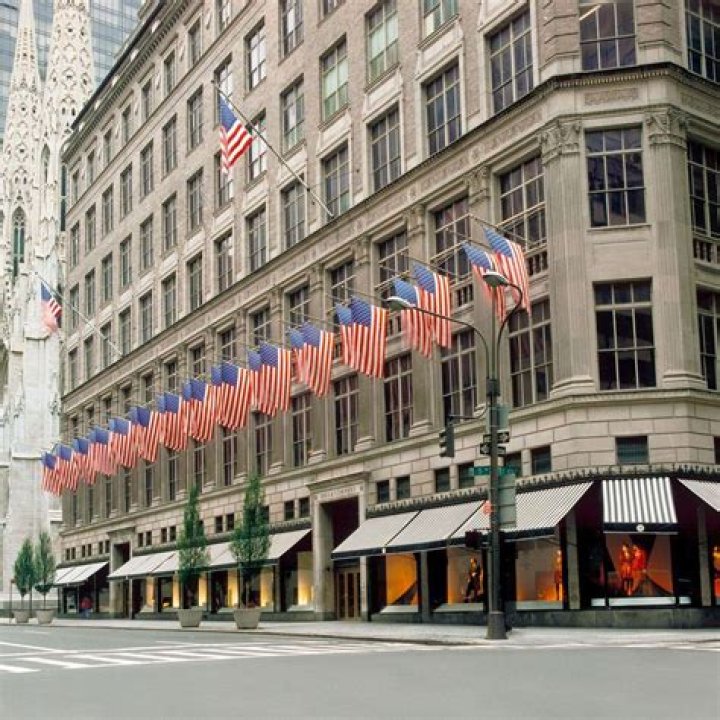 Find The Closest Saks Fifth Avenue Store Near You