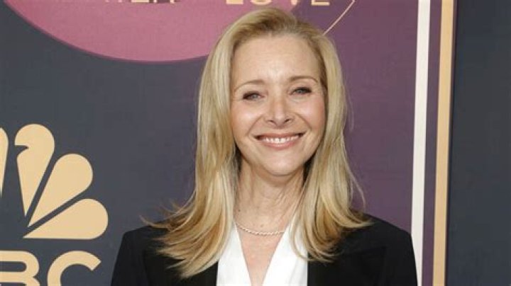 Know The Truth: Lisa Kudrow's Remarkable Net Worth