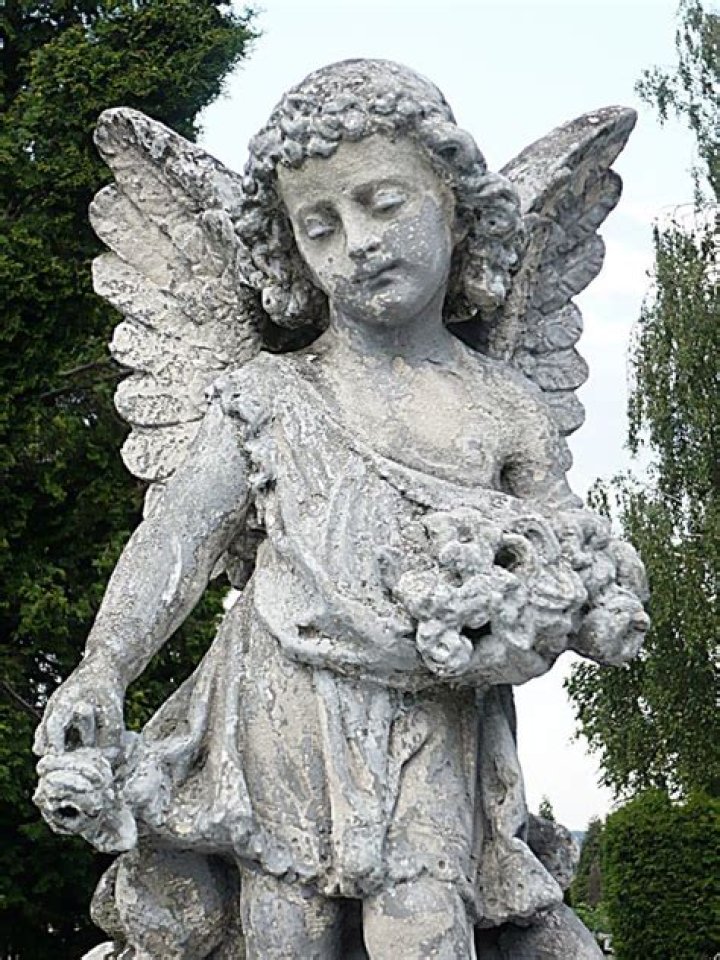 Statuesque Fallen Angel Adorns Russia's Streets