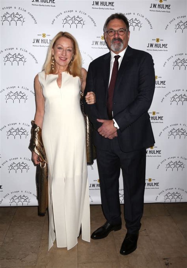 Unveiling The Acting Chemistry Of Ken Olin And Patricia Wettig